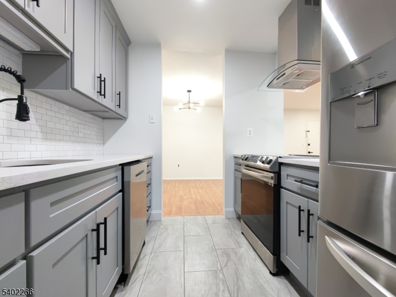 Belleville Commons - Residential