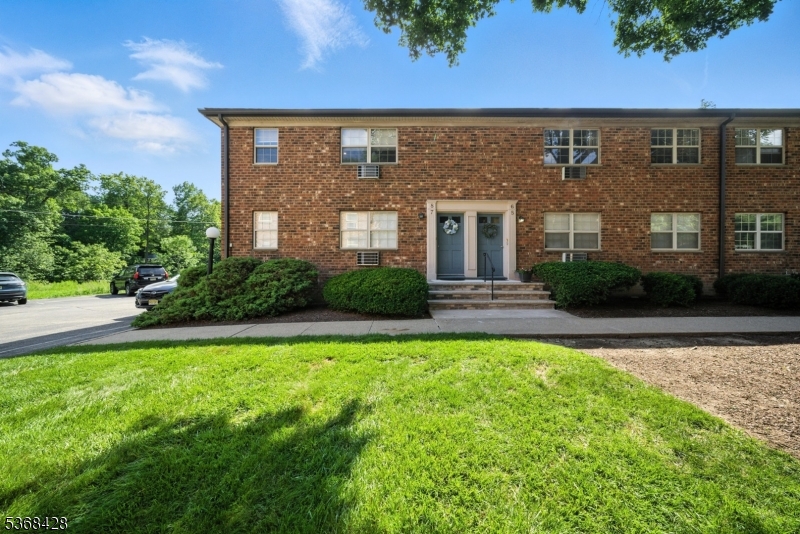 Valley Stream - Residential Lease