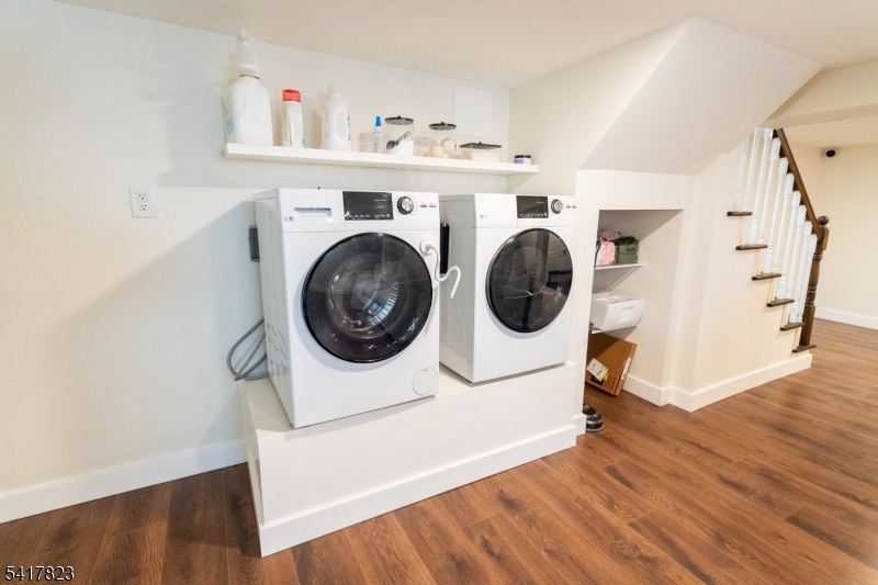 Seven Oaks - Residential