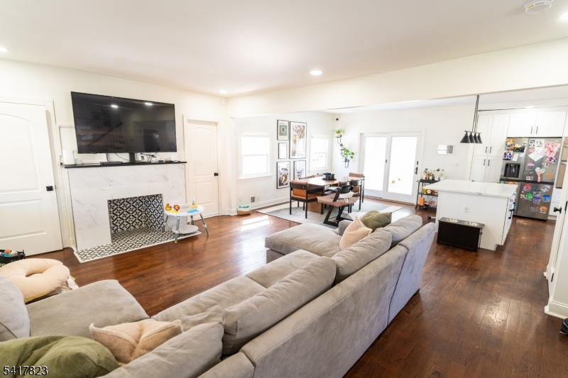 Seven Oaks - Residential