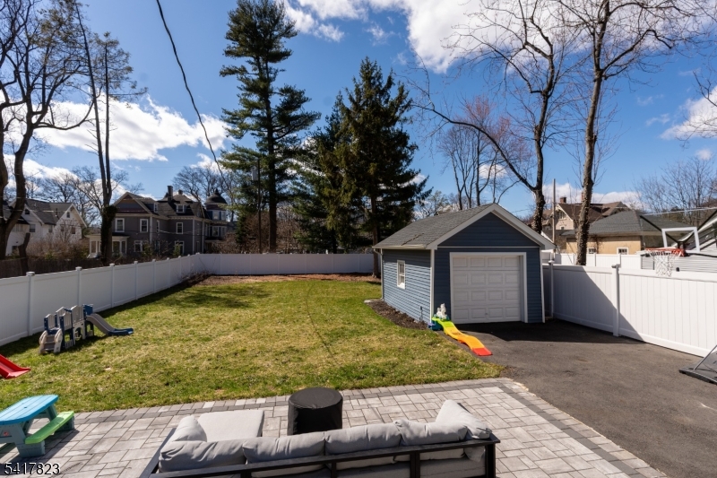 Seven Oaks - Residential