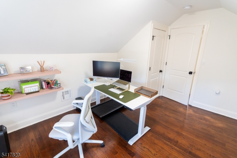 Seven Oaks - Residential