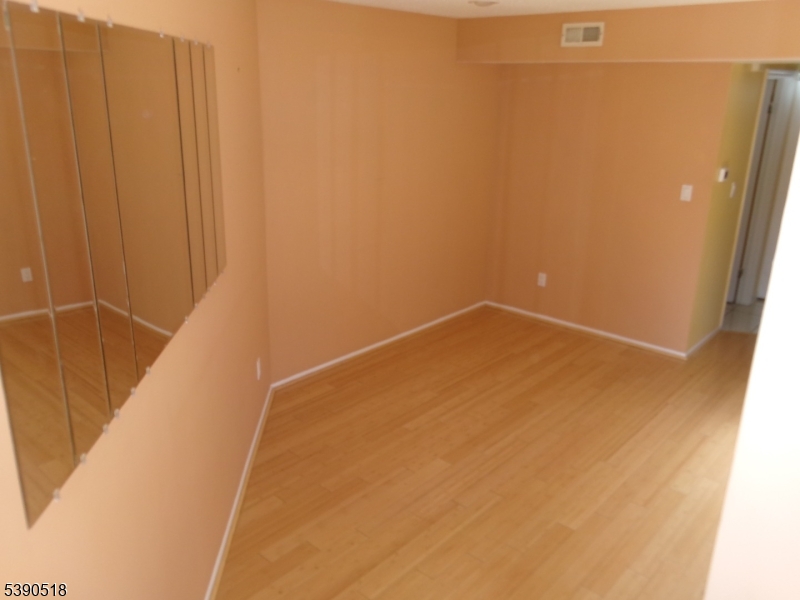 Whitehall Manor - Residential Lease