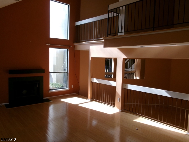 Whitehall Manor - Residential Lease