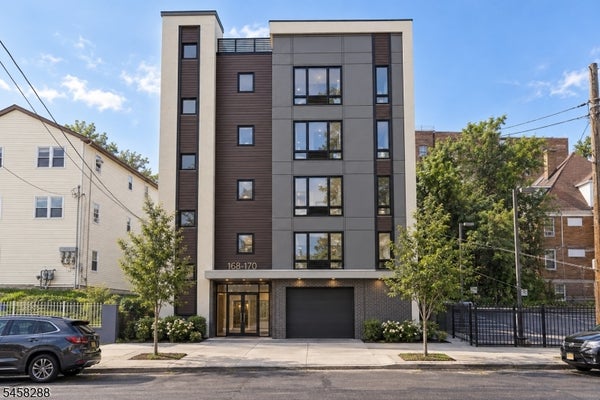 168 CARROLL ST, PATERSON, NJ 07501 - Image 7b286245f5d43daa76bcfe1f3ac2e28a/2265820582