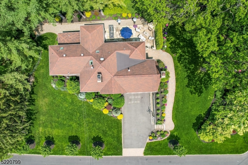 North Summit - Residential