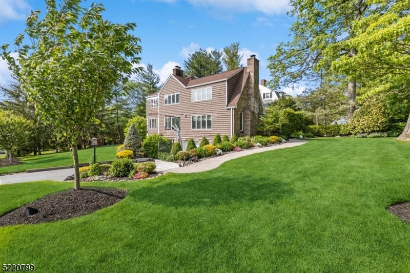 North Summit - Residential