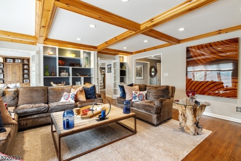 North Summit - Residential