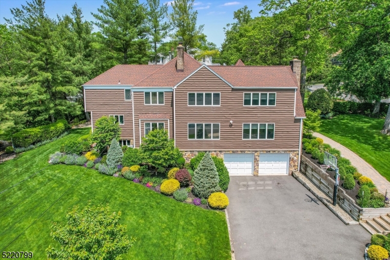 North Summit - Residential