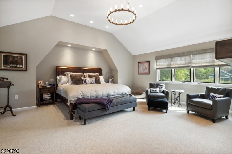 North Summit - Residential