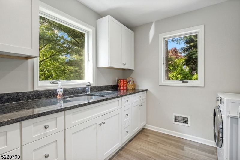 North Summit - Residential