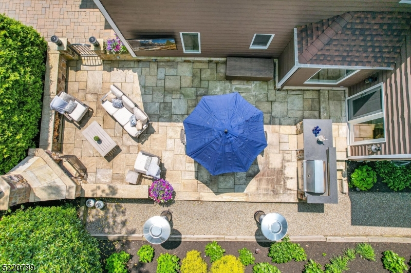 North Summit - Residential