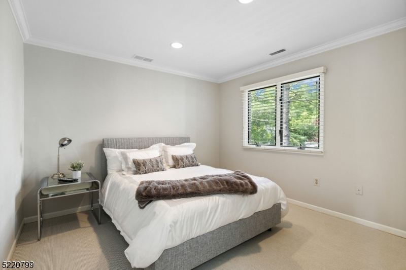 North Summit - Residential