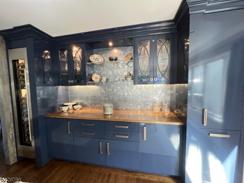 North Summit - Residential