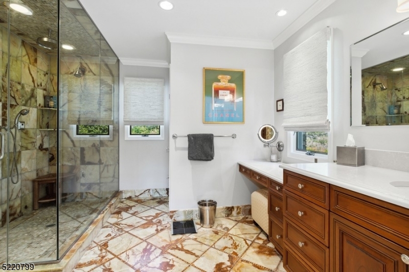 North Summit - Residential