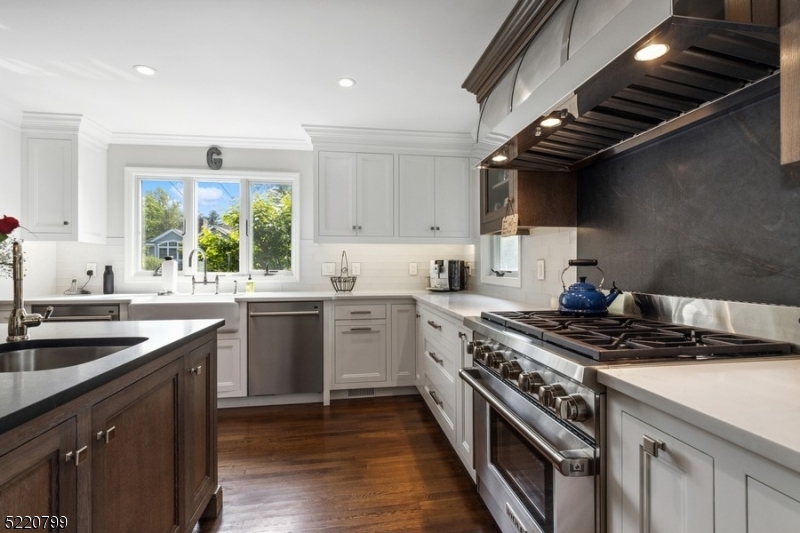 North Summit - Residential