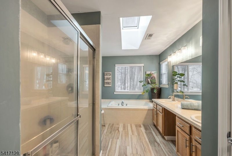 THE PEAKS - Residential