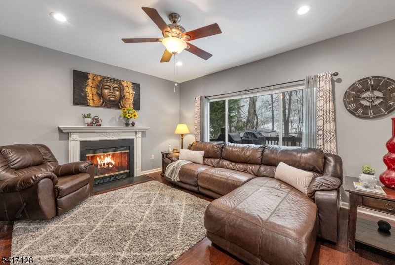 THE PEAKS - Residential