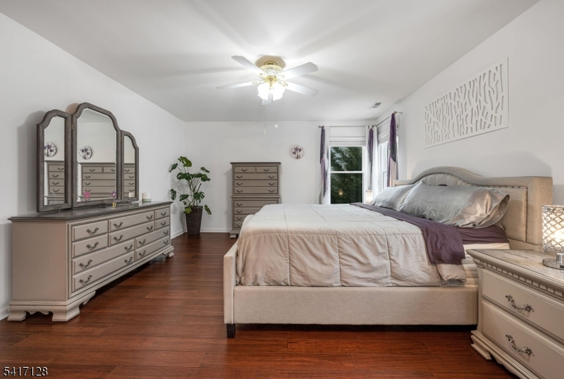 THE PEAKS - Residential