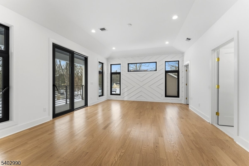 Collins - Residential