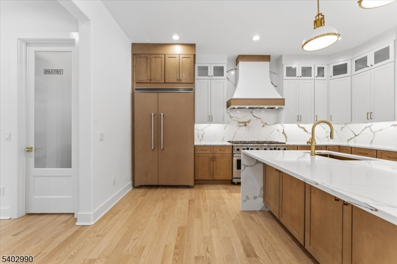 Collins - Residential