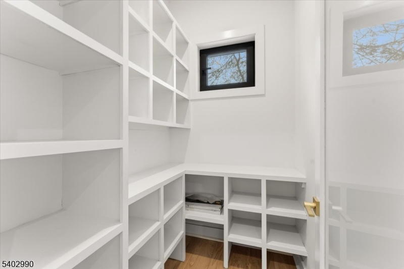 Collins - Residential