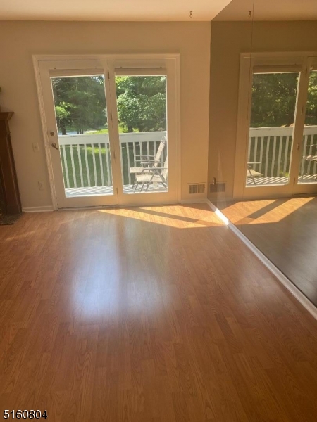 LONGVIEW - Residential