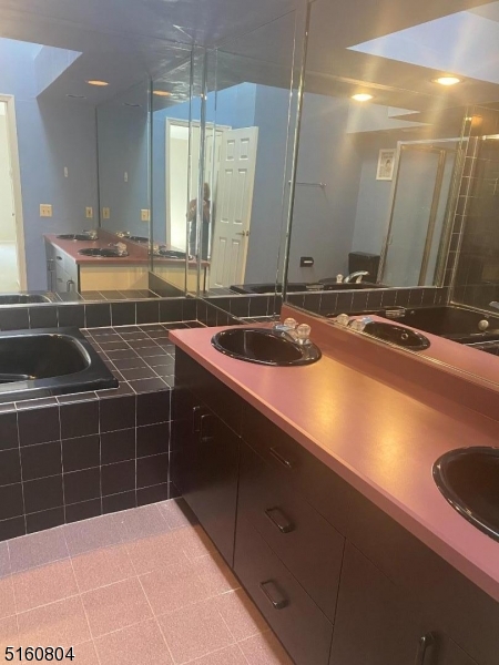 LONGVIEW - Residential