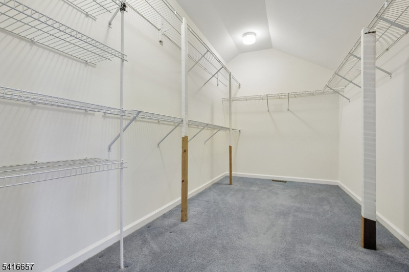 Stewarts Hunt - Residential