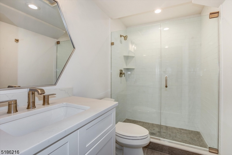 Knollwood - Residential