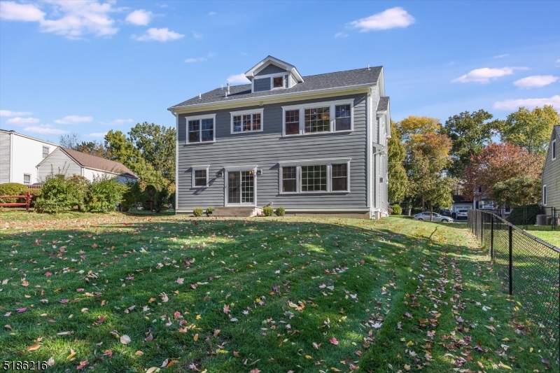 Knollwood - Residential