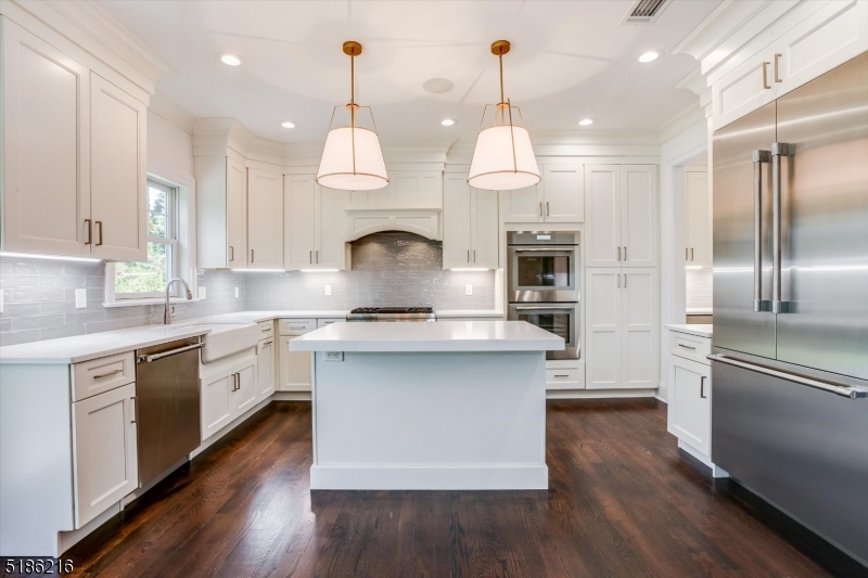 Knollwood - Residential