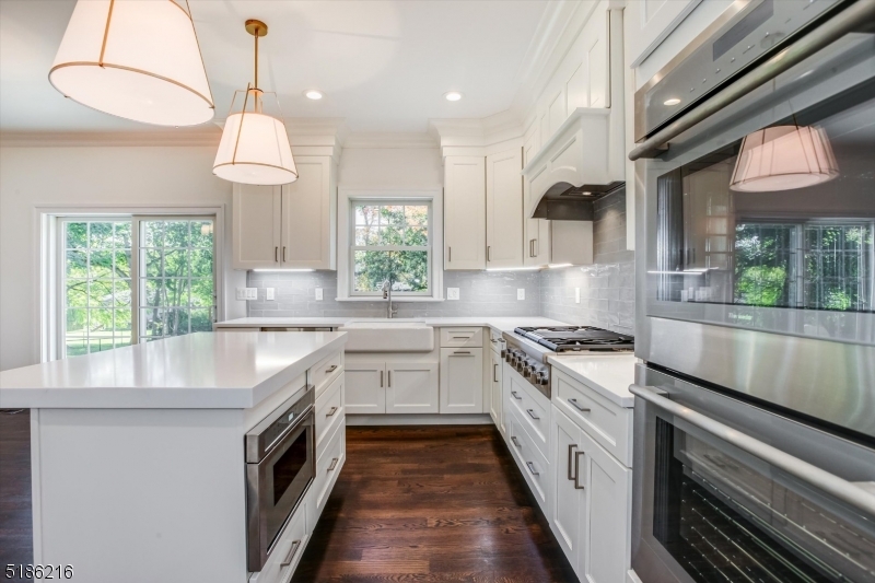 Knollwood - Residential