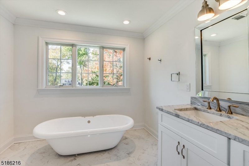 Knollwood - Residential