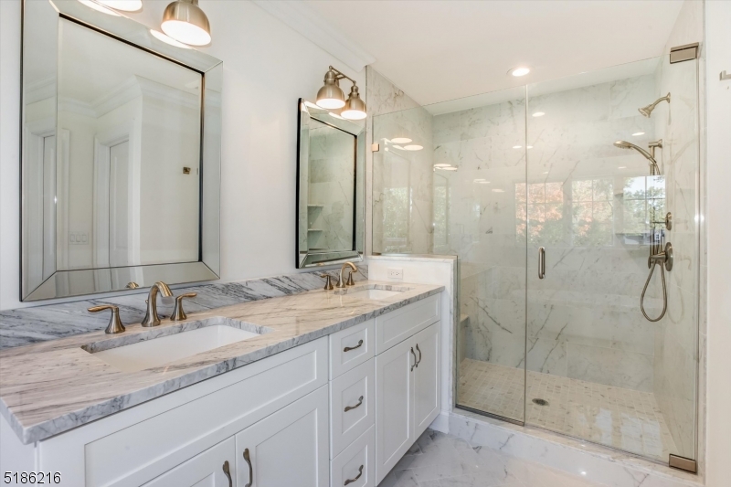 Knollwood - Residential