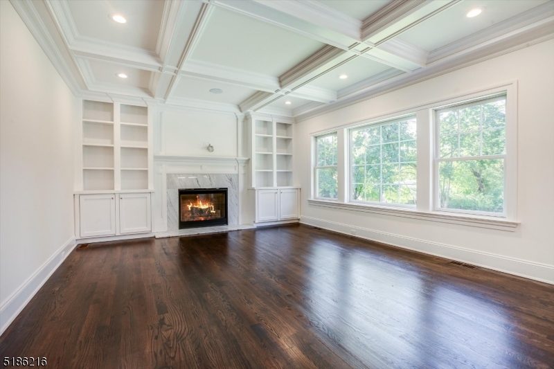 Knollwood - Residential