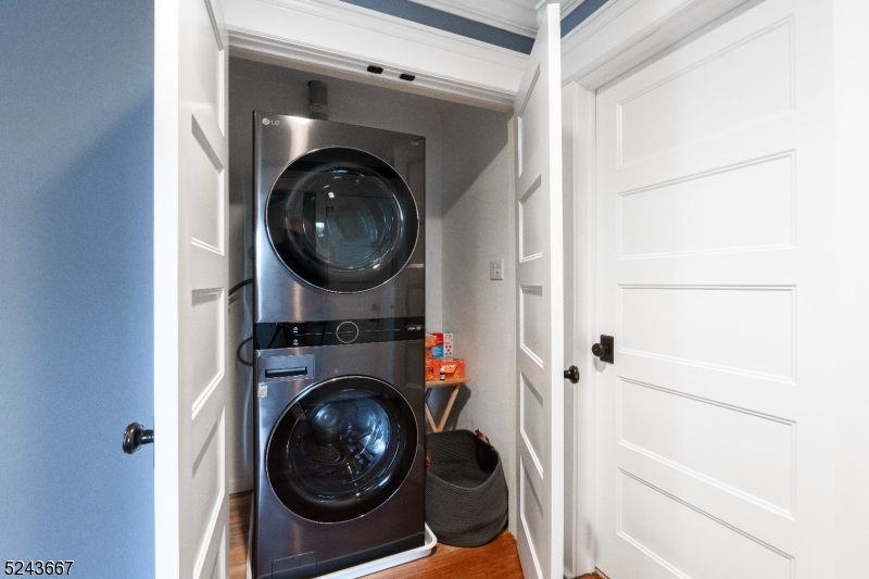 Burnham Park - Residential