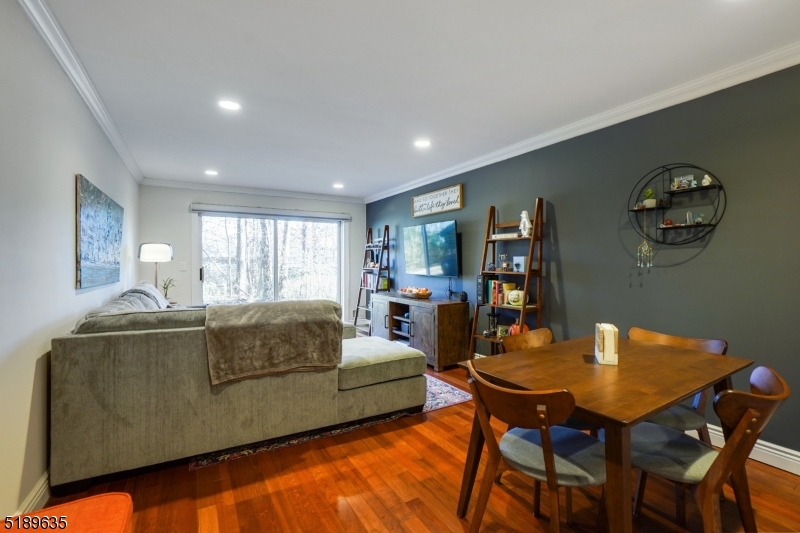 Sutton Woods - Residential