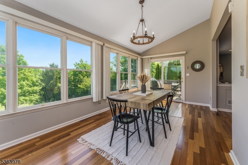 Greenwich Twp., New Jersey 08886, United States, 4 Bedrooms Bedrooms, ,3 BathroomsBathrooms,Residential,Pending,153397