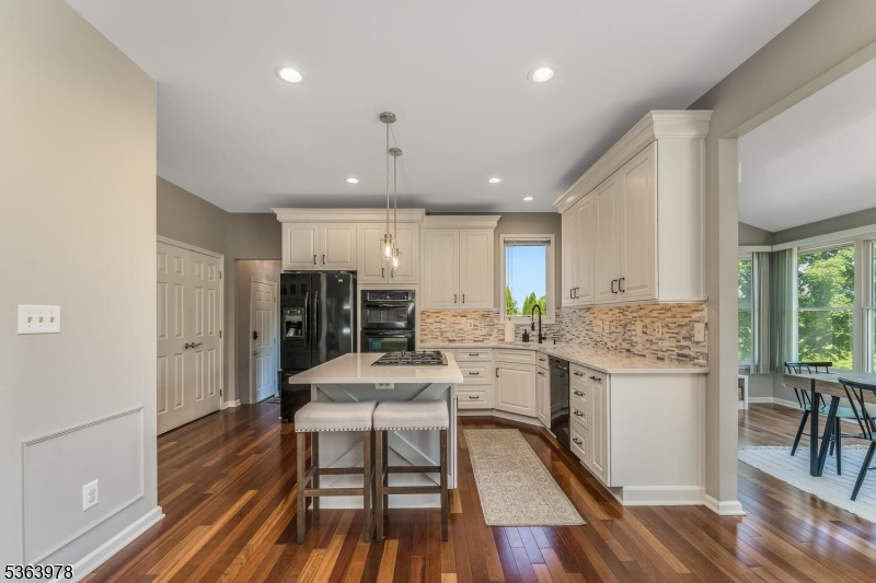 Greenwich Twp., New Jersey 08886, United States, 4 Bedrooms Bedrooms, ,3 BathroomsBathrooms,Residential,Pending,153397