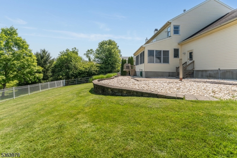 Greenwich Twp., New Jersey 08886, United States, 4 Bedrooms Bedrooms, ,3 BathroomsBathrooms,Residential,Pending,153397