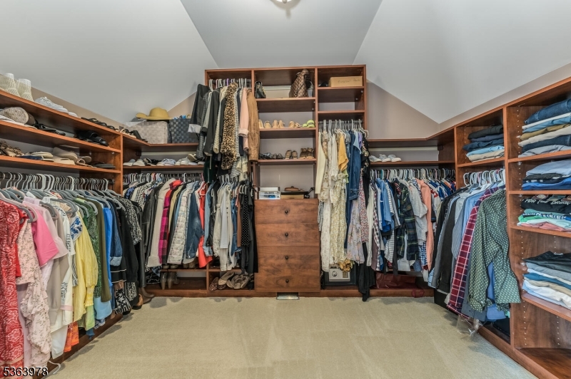 Greenwich Twp., New Jersey 08886, United States, 4 Bedrooms Bedrooms, ,3 BathroomsBathrooms,Residential,Pending,153397