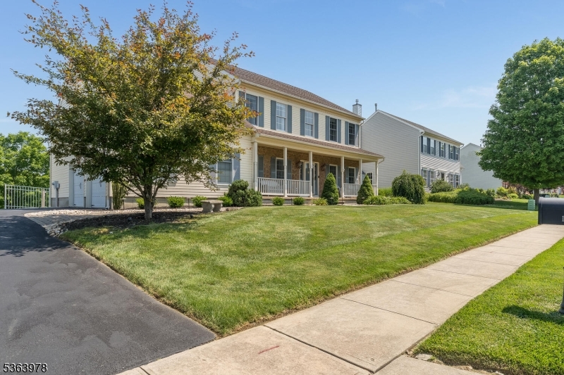 Greenwich Twp., New Jersey 08886, United States, 4 Bedrooms Bedrooms, ,3 BathroomsBathrooms,Residential,Pending,153397