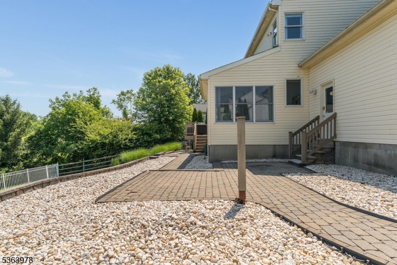 Greenwich Twp., New Jersey 08886, United States, 4 Bedrooms Bedrooms, ,3 BathroomsBathrooms,Residential,Pending,153397