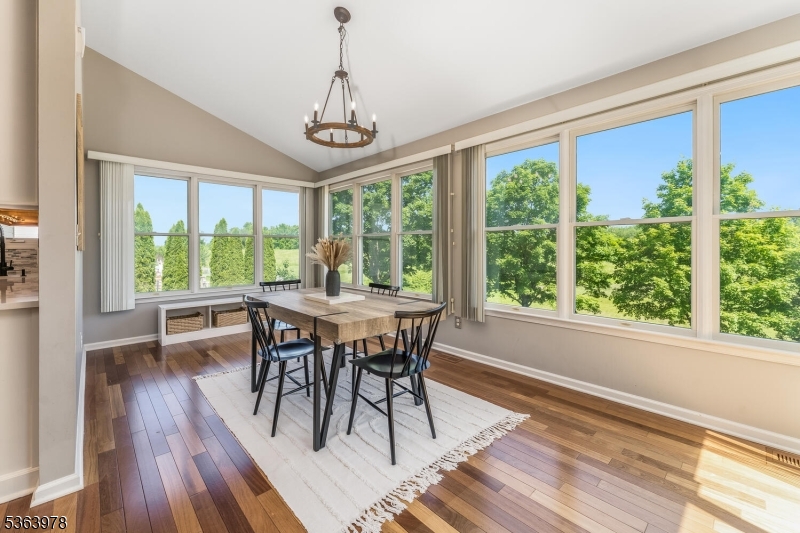 Greenwich Twp., New Jersey 08886, United States, 4 Bedrooms Bedrooms, ,3 BathroomsBathrooms,Residential,Pending,153397