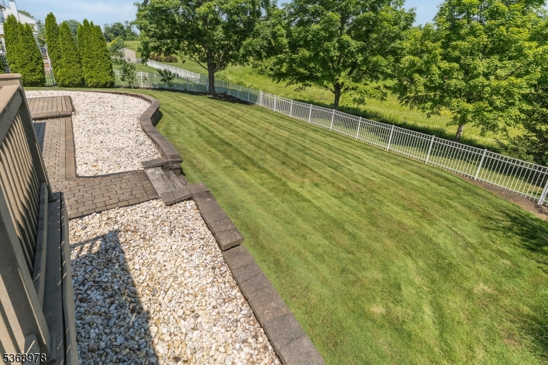 Greenwich Twp., New Jersey 08886, United States, 4 Bedrooms Bedrooms, ,3 BathroomsBathrooms,Residential,Pending,153397