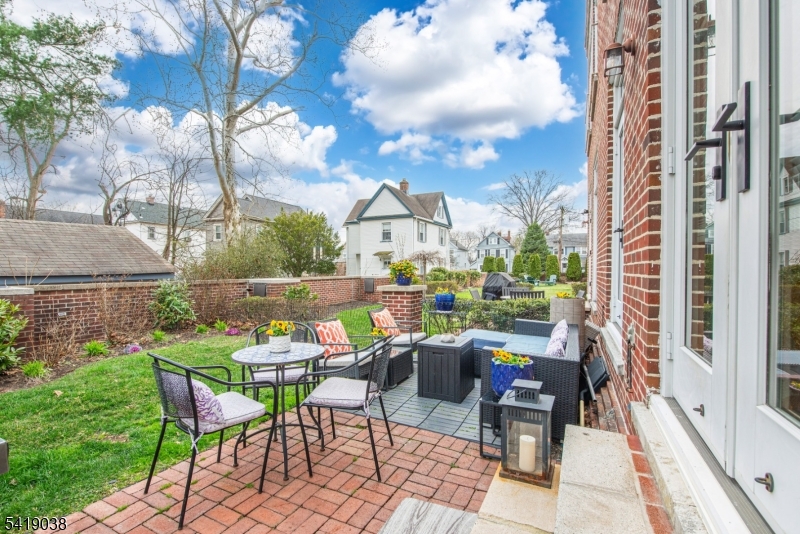 Trinity Garden Condominium - Residential