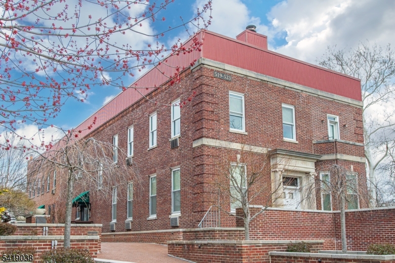Trinity Garden Condominium - Residential