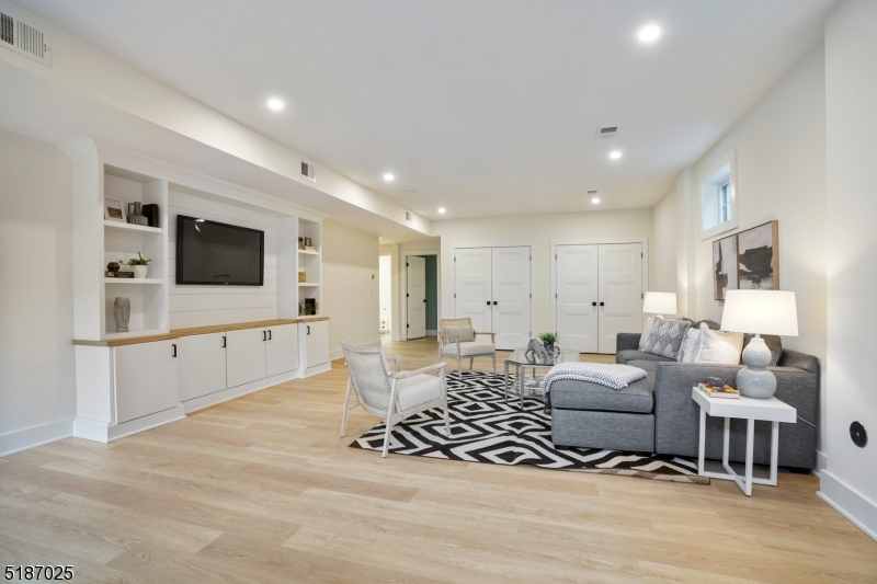 The Squier Estate - Residential