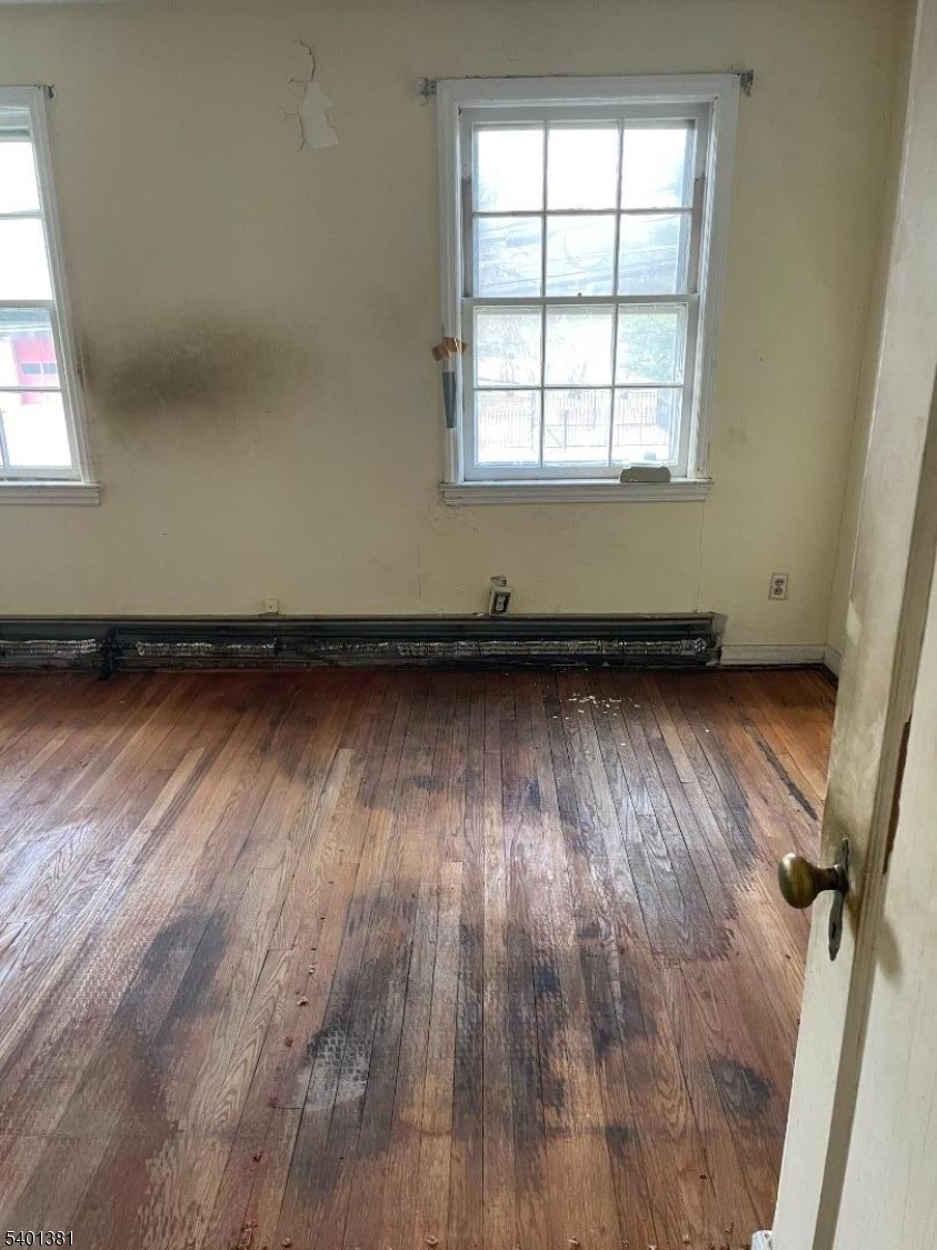 Maplewood Village Condo - Residential